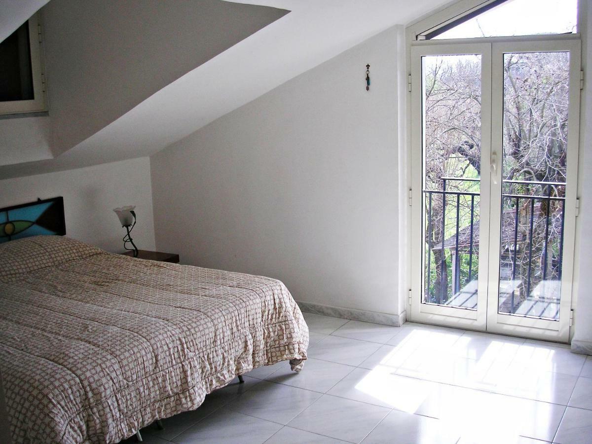 Appartamento Per 4 Persone Acerra ภายนอก รูปภาพ