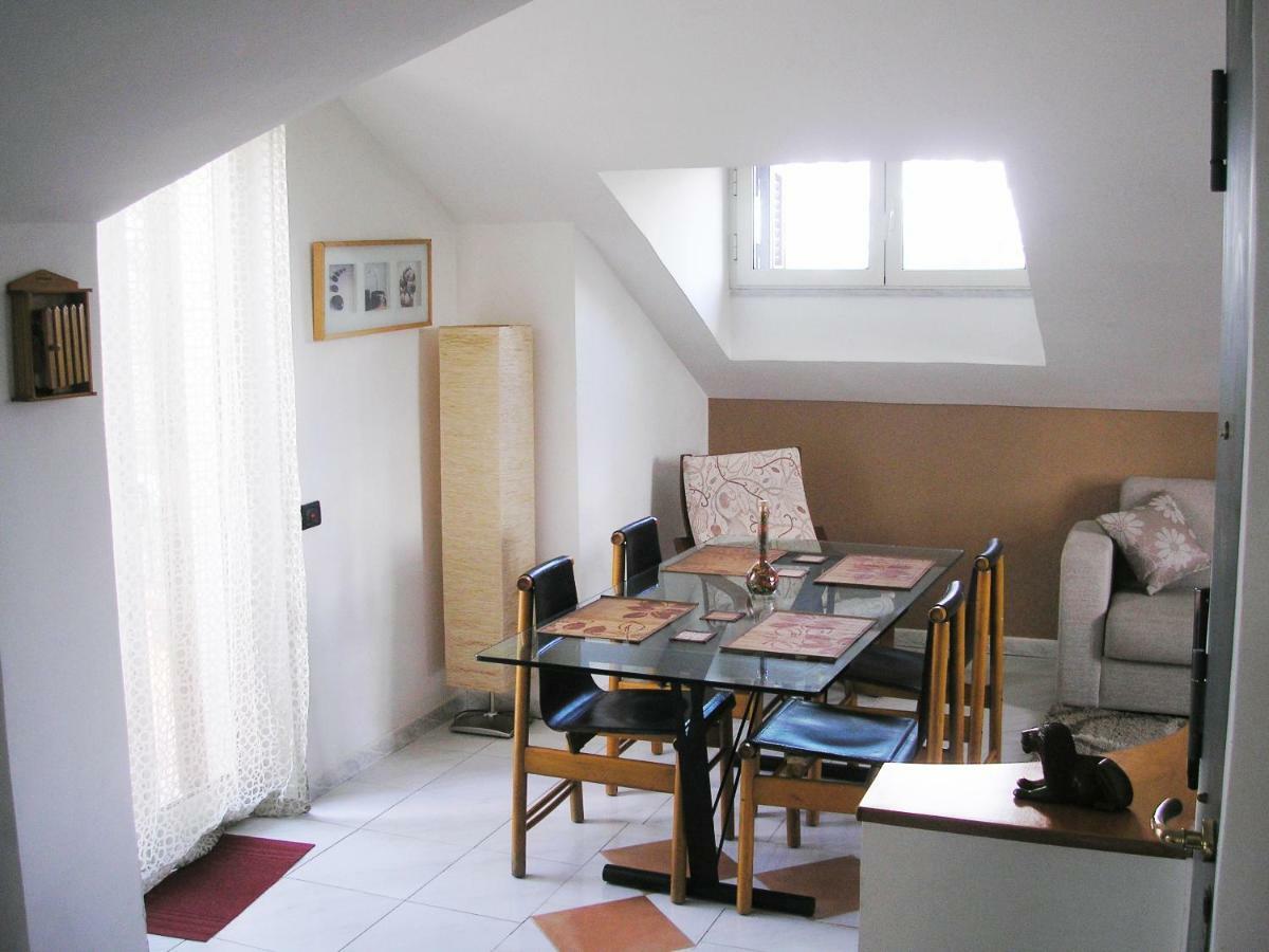 Appartamento Per 4 Persone Acerra ภายนอก รูปภาพ