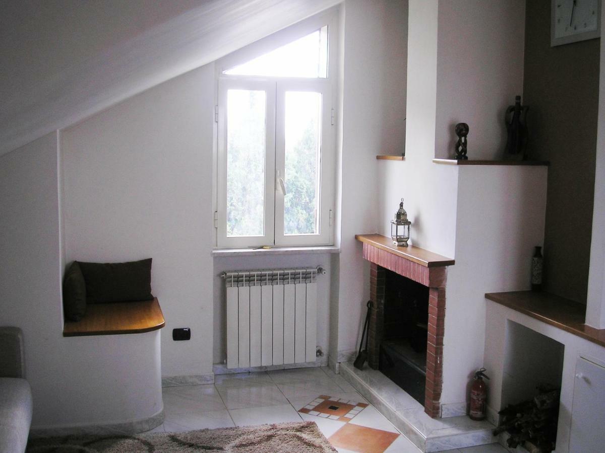 Appartamento Per 4 Persone Acerra ภายนอก รูปภาพ